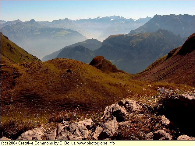 Klewenalp: View from Hinterjochli to the south-east.