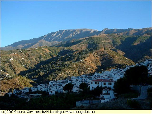 Canillas de Albaida and Sierra de Almijara