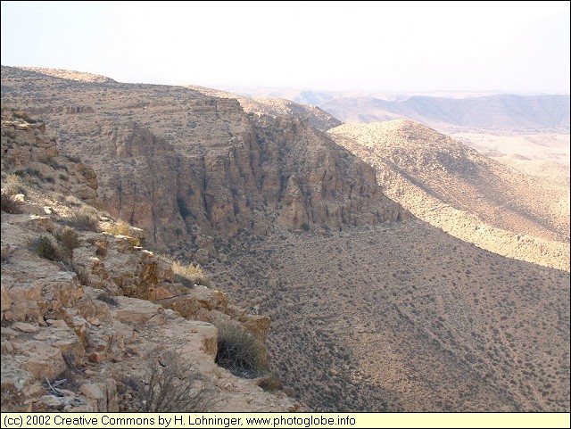 Mountains near Beni Zelten